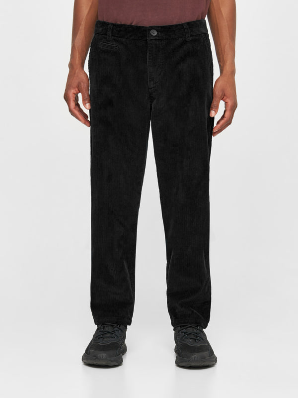KnowledgeCotton Apparel - MEN CHUCK regular 8-wales corduroy chino pants Pants 1300 Black Jet